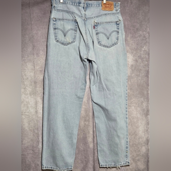 Vintage Levis 550 Mens Denim Jeans Relaxed Fit Size 36x32 Light Wash Blue - Picture 7 of 11